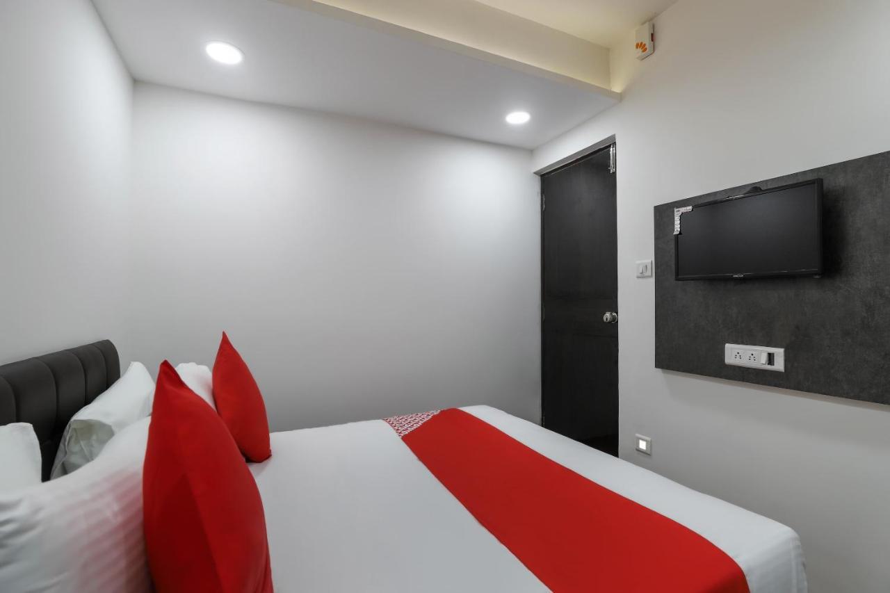 Oyo 40139 Hotel Peradiot Ahmedabad Exterior photo