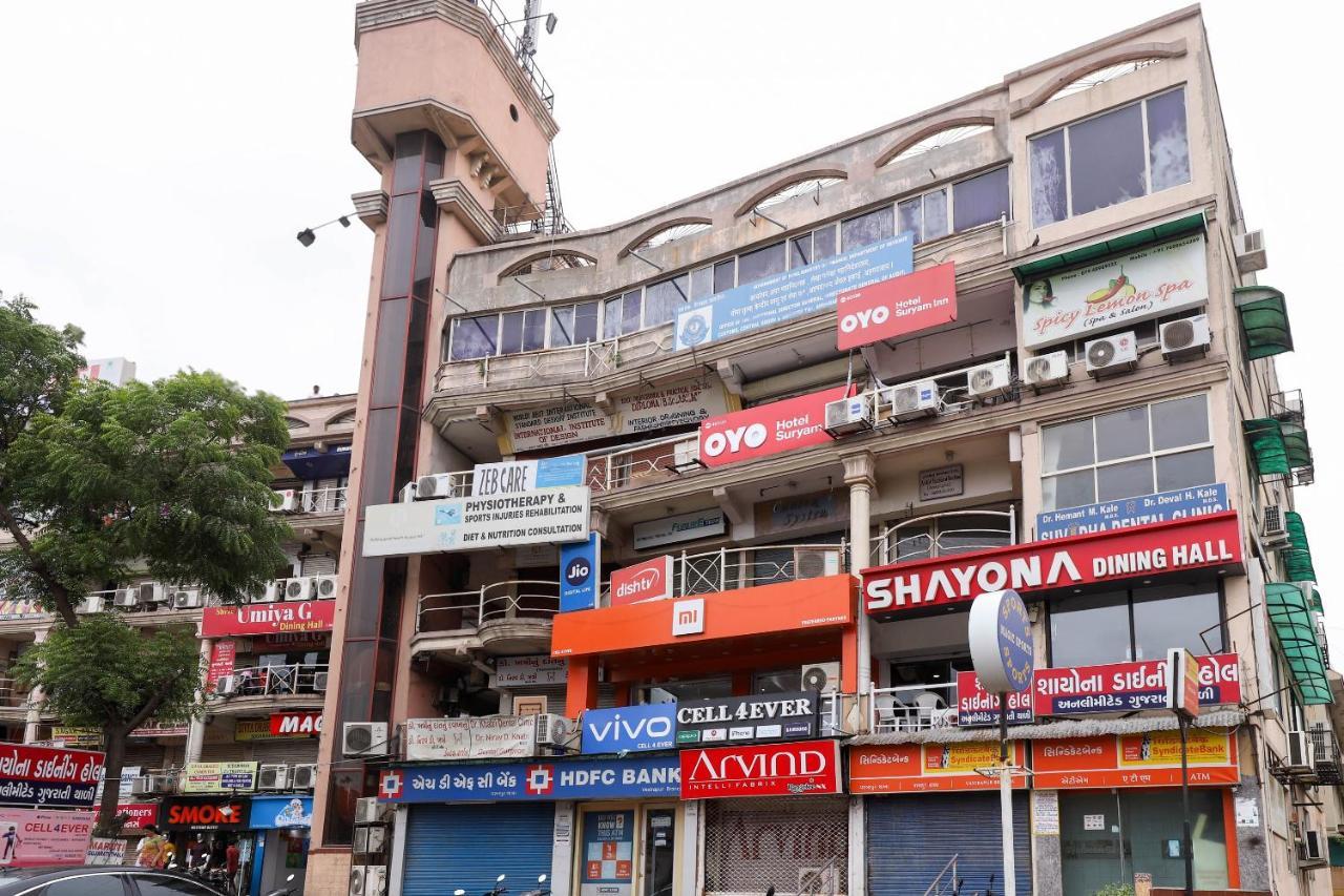 Oyo 40139 Hotel Peradiot Ahmedabad Exterior photo